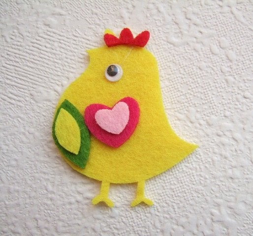 OPRUIMING ~ Vrolijk groot Paas kuiken van geel vilt ~6,5 cm, -, -, Geel, Textiel