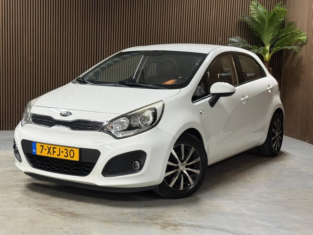 Kia Rio 1.2 CVVT BusinessL. (bj 2014), Wit, Bedrijf, Handgeschakeld, Rio