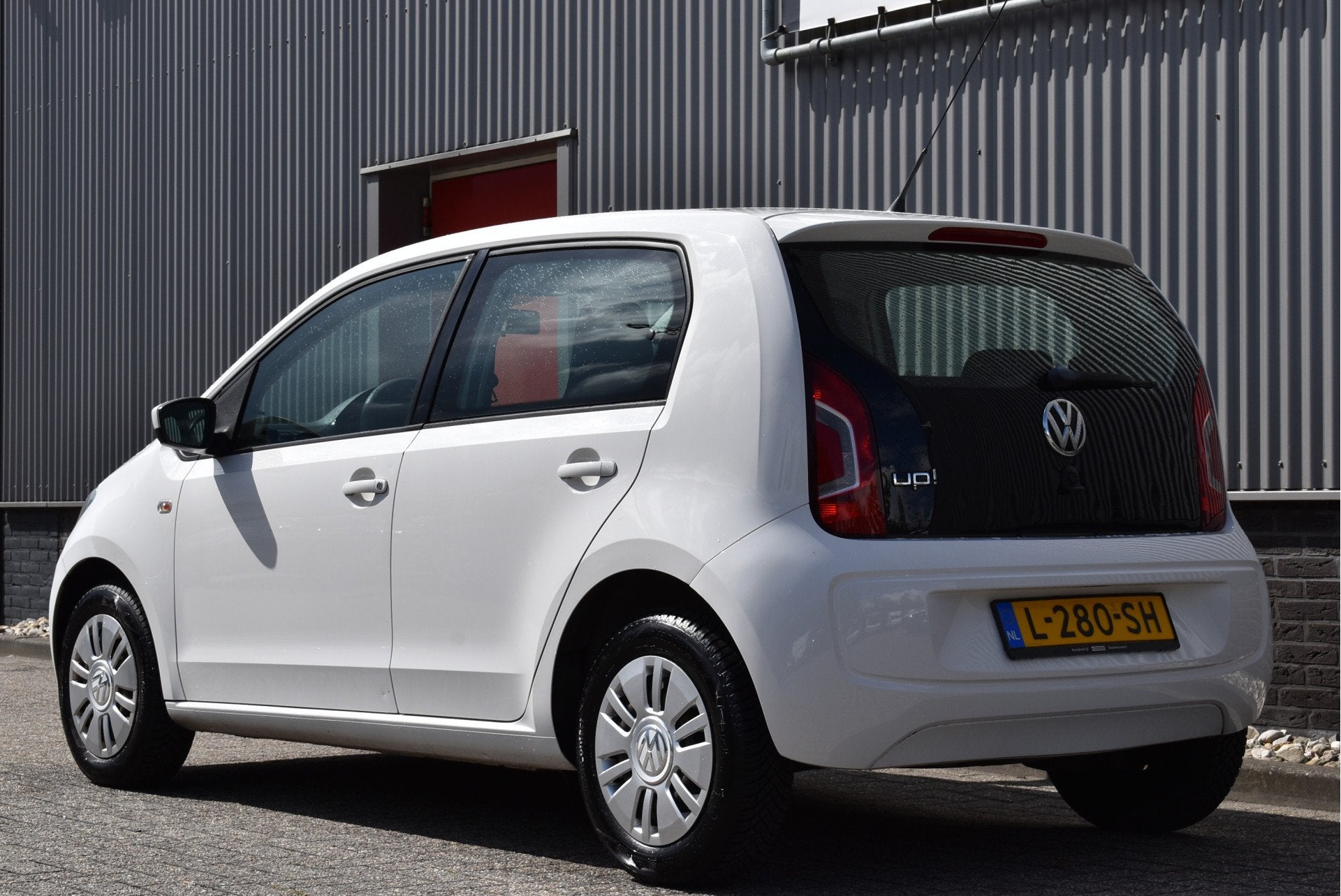 Volkswagen up! 1.0 move up! BlueMotion 5-drs, Airco, Auto's, Volkswagen, Voorwielaandrijving, Euro 5, Stof, Gebruikt
