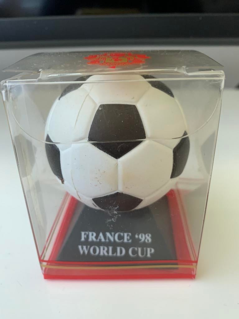 Miniatuur voetbal WK 98 in Frankrijk whisky 5cl FIFA, Ophalen of Verzenden, Zo goed als nieuw, Buitenlandse clubs, Overige typen