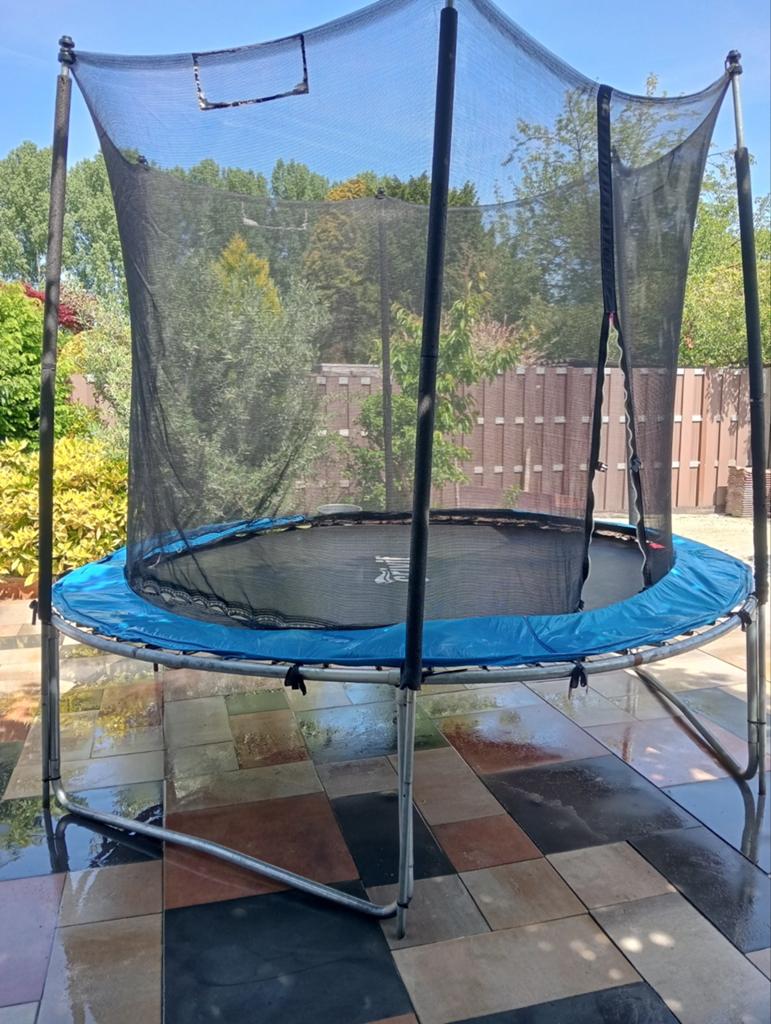 Crivit Trampoline met veiligheidsnet - 3 meter doorsnede, Kinderen en Baby's, Speelgoed | Buiten | Trampolines, Ophalen of Verzenden