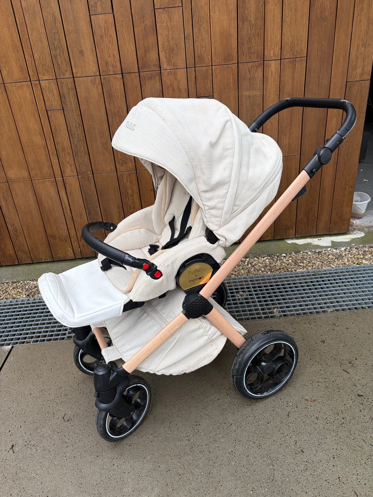 Nanán kinderwagen boucle stof, Zo goed als nieuw, Combiwagen, Met autostoeltje, Ophalen