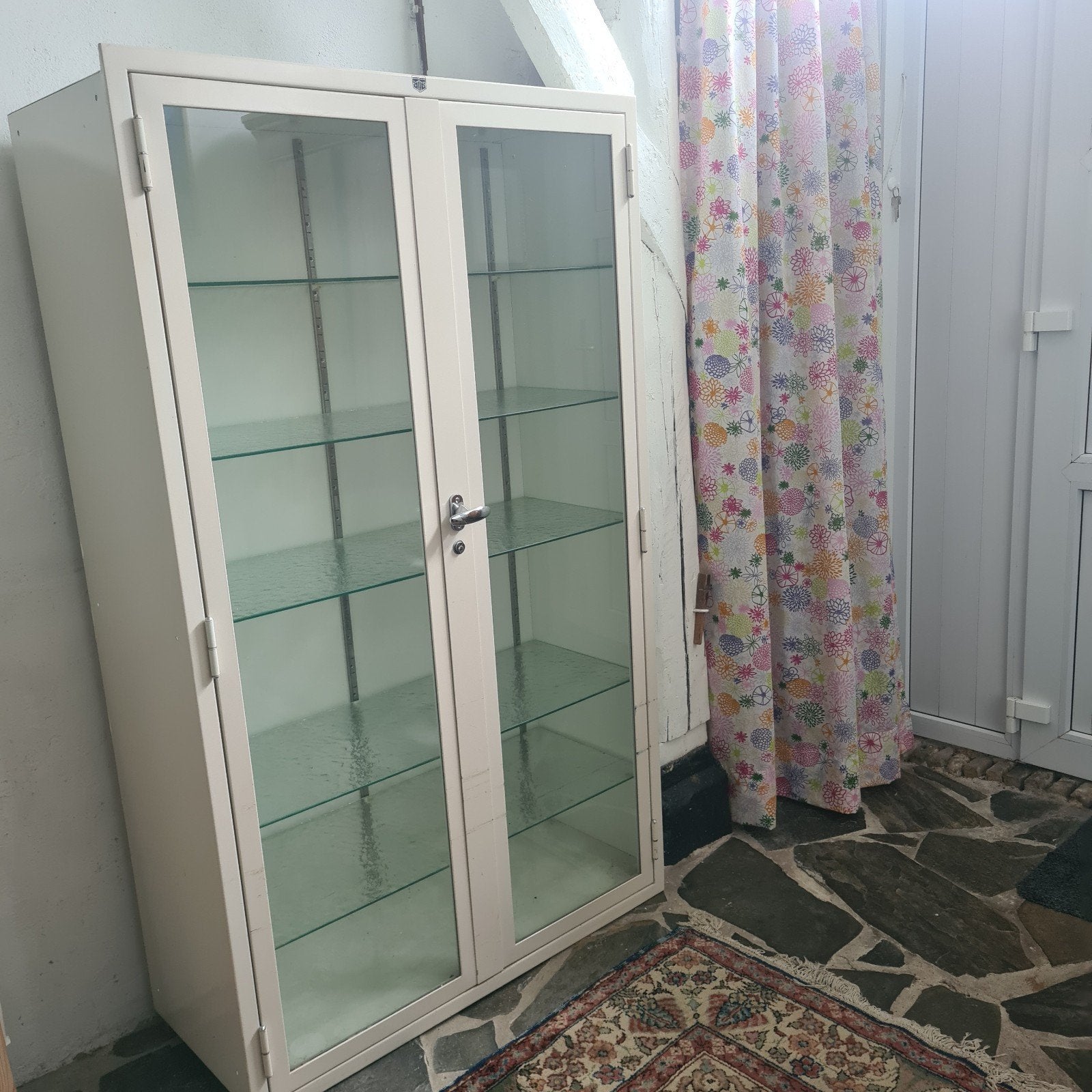 Medicijnkast Stopler Vitrinekast met Glazen Planken, Huis en Inrichting, Vintage, Industrieel, Glas, 150 tot 200 cm, 25 tot 50 cm
