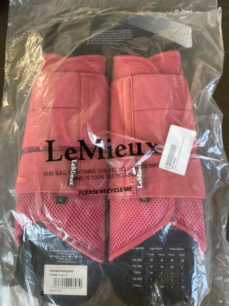 Nieuwe Lemieux beenbeschermers cranberry maat XL, Dieren en Toebehoren, Ophalen of Verzenden, Nieuw, Rijden