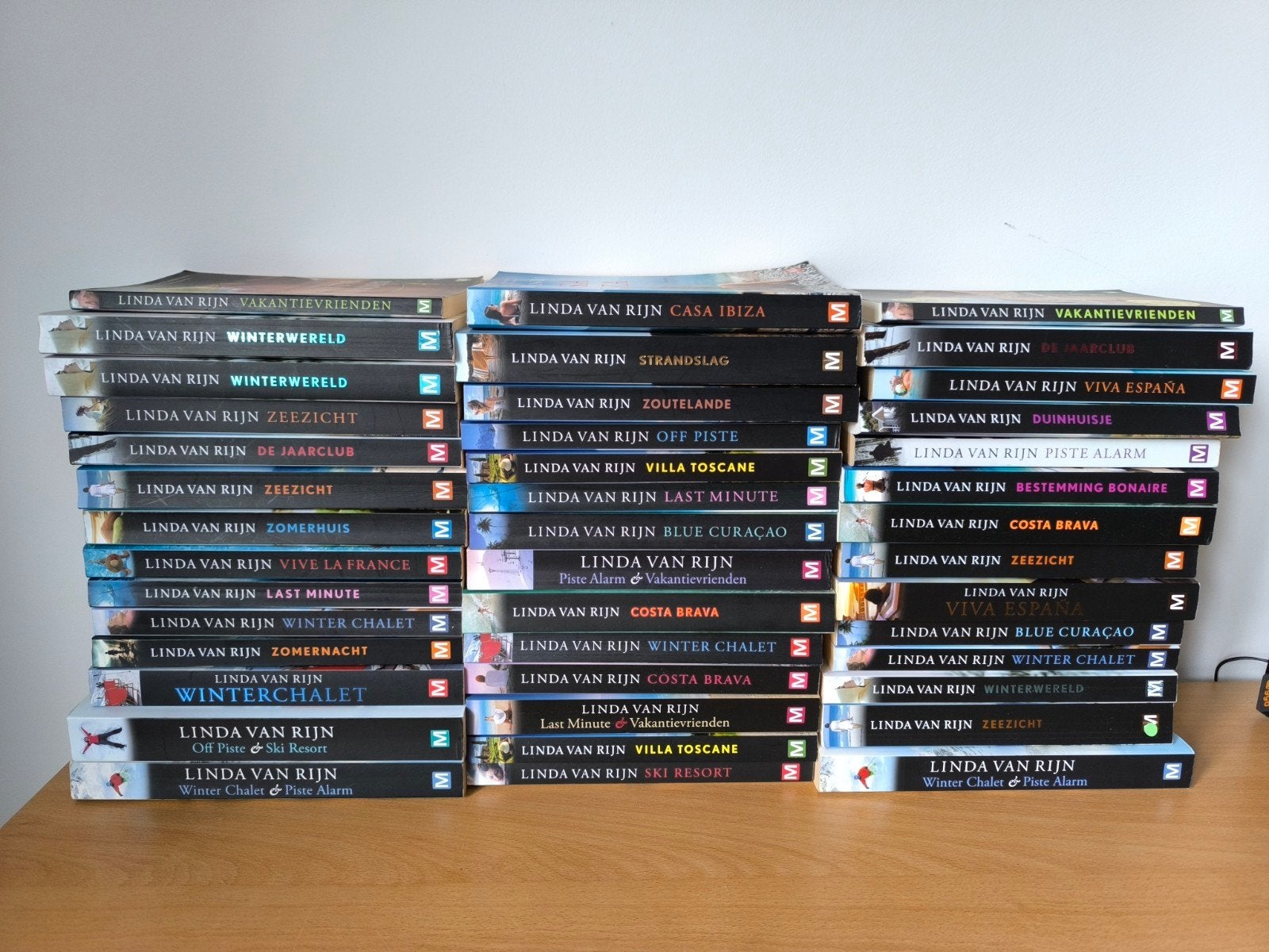 Diverse titels van Linda van Rijn - Thrillers €2 per stuk, Ophalen, Zo goed als nieuw, Linda van Rijn