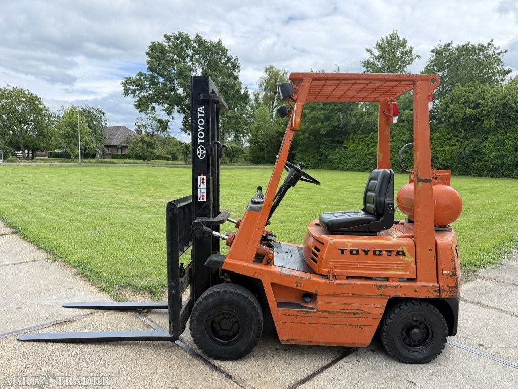 Toyota 1500KG lpg heftruck Freelift luchtbanden, LPG, Info@vanbeurdenheftrucks.nl, Heftruck, Ophalen of Verzenden