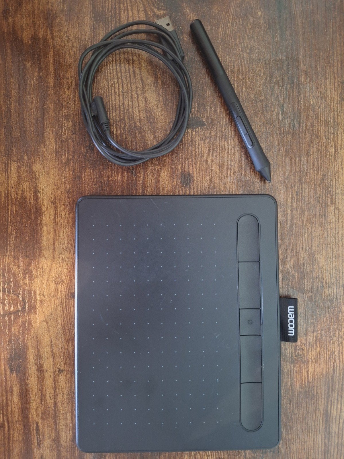 Wacom Intuos tekentablet met pen en kabel, Computers en Software, Ophalen of Verzenden, Zo goed als nieuw, Bedraad, Wacom Intuos