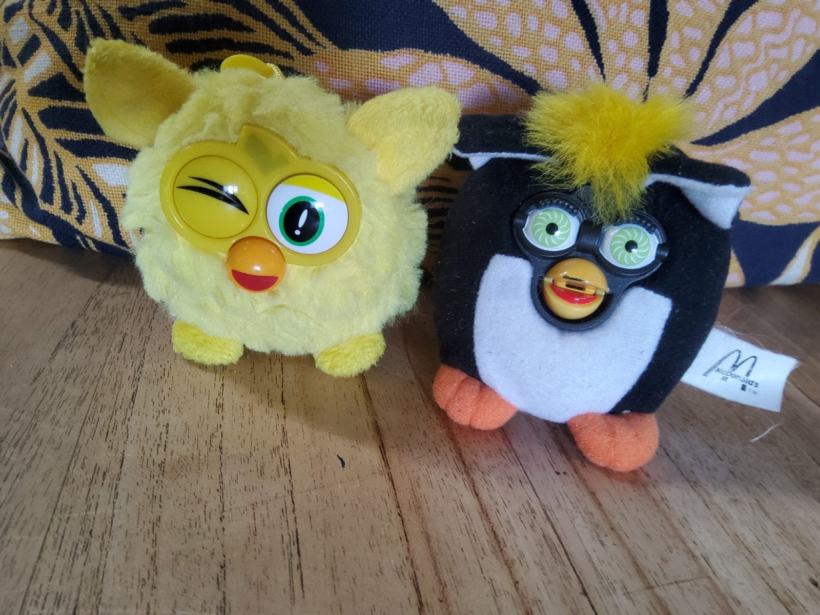 2 Furby McDonald's Happy Meal knuffels - Geel en Zwart, Gebruikt, Overige merken, Overige karakters, Overige typen