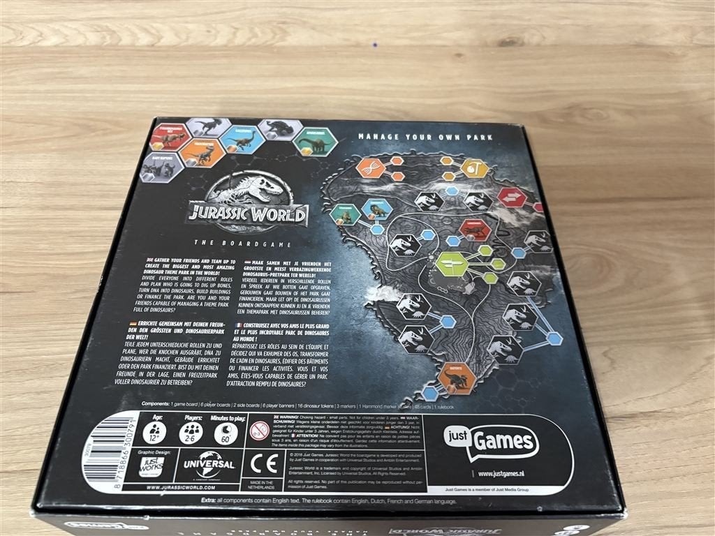 Jurassic world - the boardgame - s4180, Hobby en Vrije tijd, Gezelschapsspellen | Bordspellen, Verzenden, Zo goed als nieuw