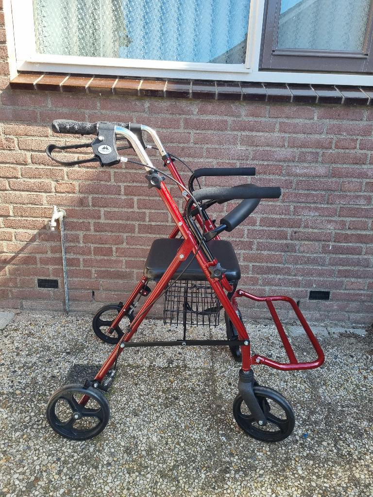 Mobiclinic PRO Colón Opvouwbare Rollator met voetensteun, Ophalen, Opvouwbaar, Zo goed als nieuw