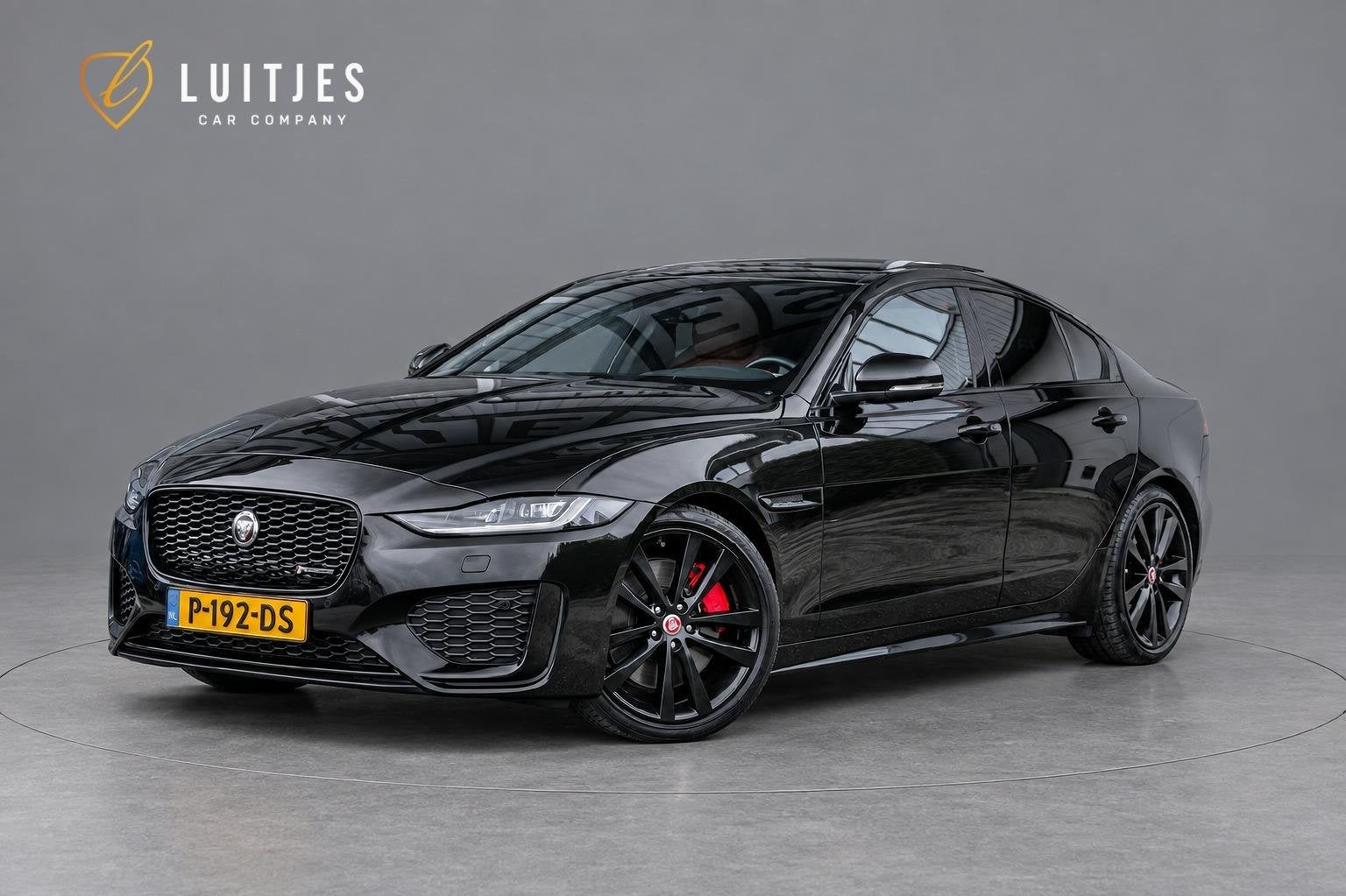 Jaguar XE 2.0 P250 R-Dynamic HSE Black-Pack OrgNL|Pano-dak|C, Auto's, Automaat, Dealer onderhouden, Achterwielaandrijving, Euro 6