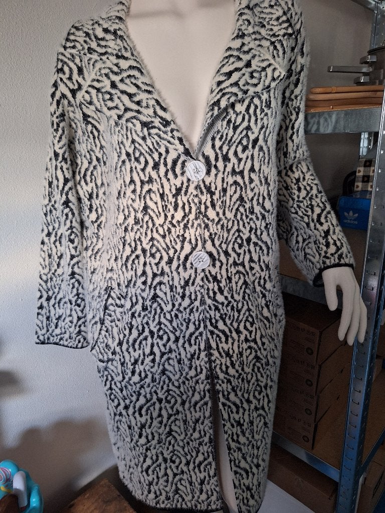 tussenjas met print creme/zwart mt.l/xl zgan, Kleding | Dames, Jassen | Winter, Ophalen of Verzenden, Zo goed als nieuw, Maat 46/48 (XL) of groter