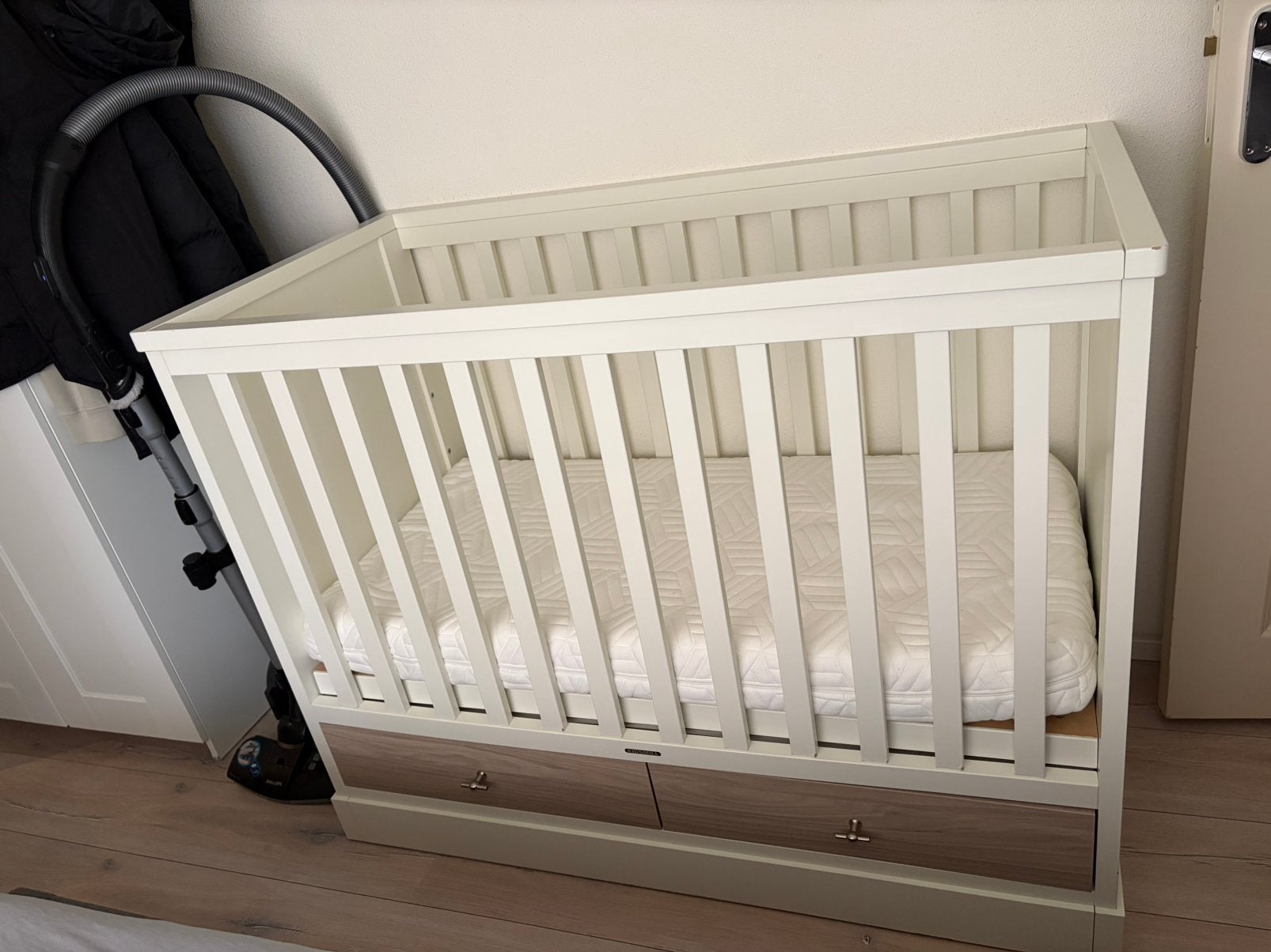 Kidsmill ledikant, Ophalen, Zo goed als nieuw, Minder dan 140 cm, Matras