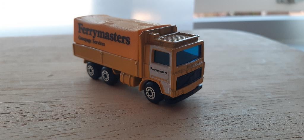 VOLVO F 10/12 BAKWAGEN FERRYMASTERS., Hobby en Vrije tijd, Modelauto's | 1:87, Ophalen of Verzenden, Zo goed als nieuw, Bus of Vrachtwagen