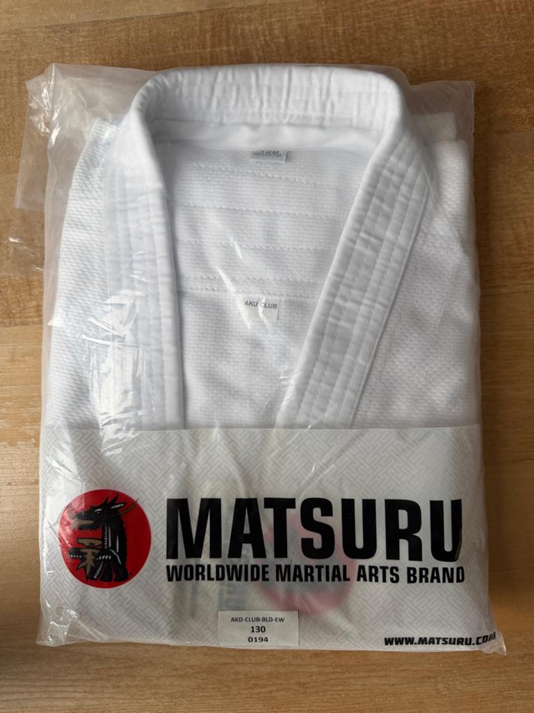 Nieuw Matsuru Aikido Pak - Maat 130, Sport en Fitness, Vechtsporten en Zelfverdediging, Ophalen of Verzenden, Aikido, Maat S, Nieuw