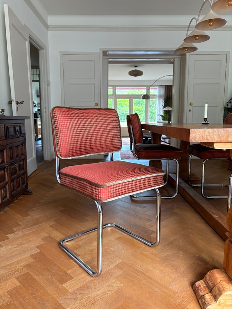 Set van 4 vintage eetkamerstoelen, opnieuw bekleed en gerest, Antiek en Kunst, Antiek | Meubels | Stoelen en Banken, Ophalen of Verzenden