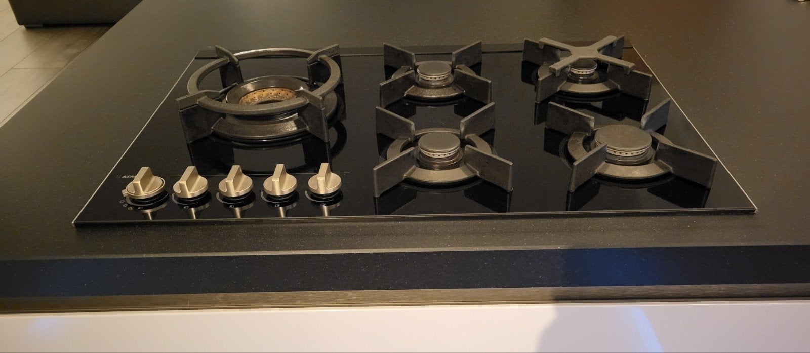 ATAG Gaskookplaat 5-pits Inbouw Zwart (HG8571MBA), Witgoed en Apparatuur, Ophalen, Gebruikt, Inbouw, Gas