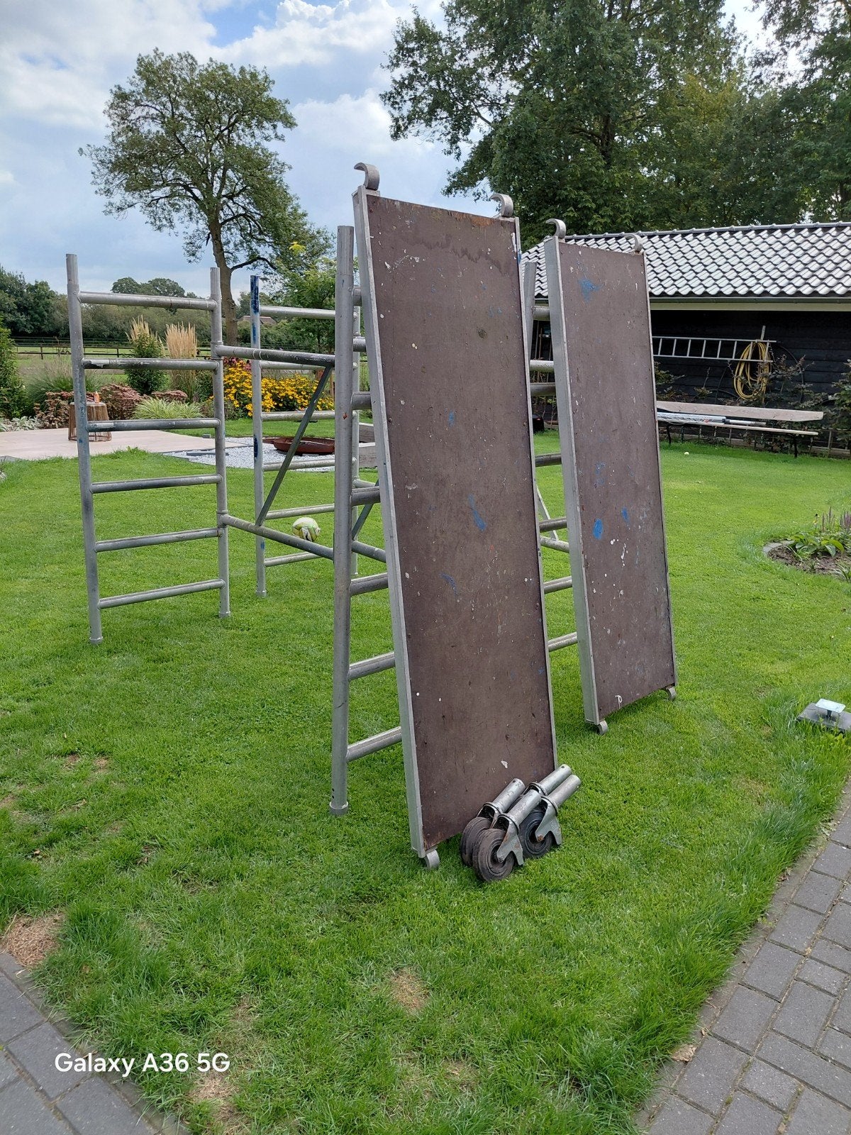 Steiger 75cm breed 4mtr werkhoogte, Ophalen of Verzenden, Zo goed als nieuw, Rolsteiger of Kamersteiger, 2 tot 5 meter