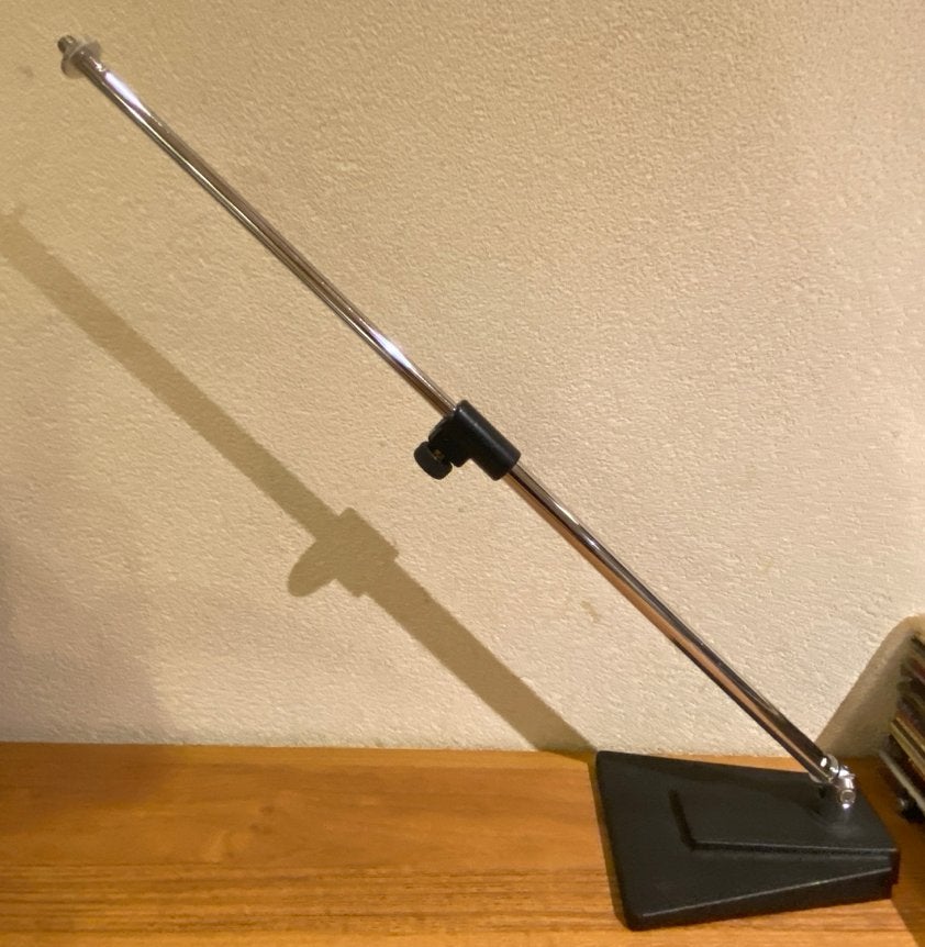 Vintage K&M tafel / vloer microfoon standaard, Muziek en Instrumenten, Standaards, Gebruikt, Instrumentstandaard, Microfoon, Ophalen of Verzenden