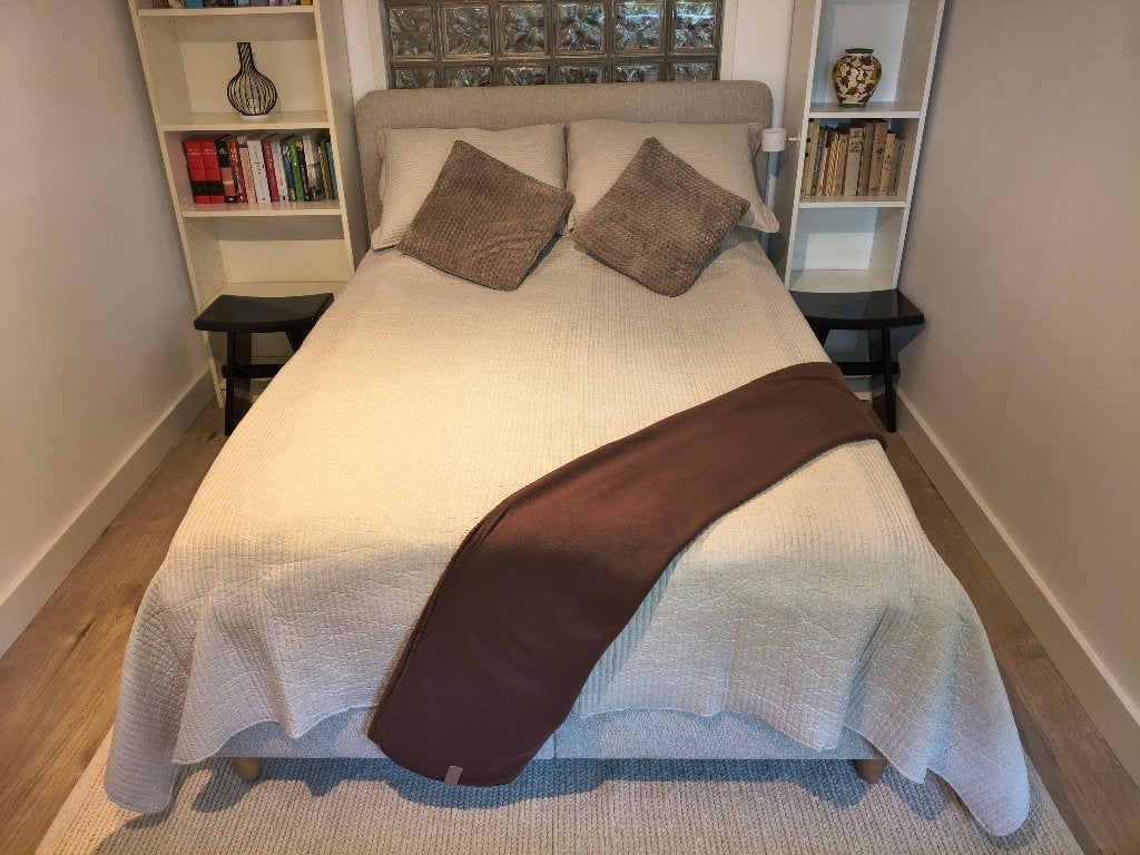 Fraaie boxspring, 140 x 200 cm, zandkleurig (Beter Bed), Ophalen, Tweepersoons, 140 cm, Zo goed als nieuw