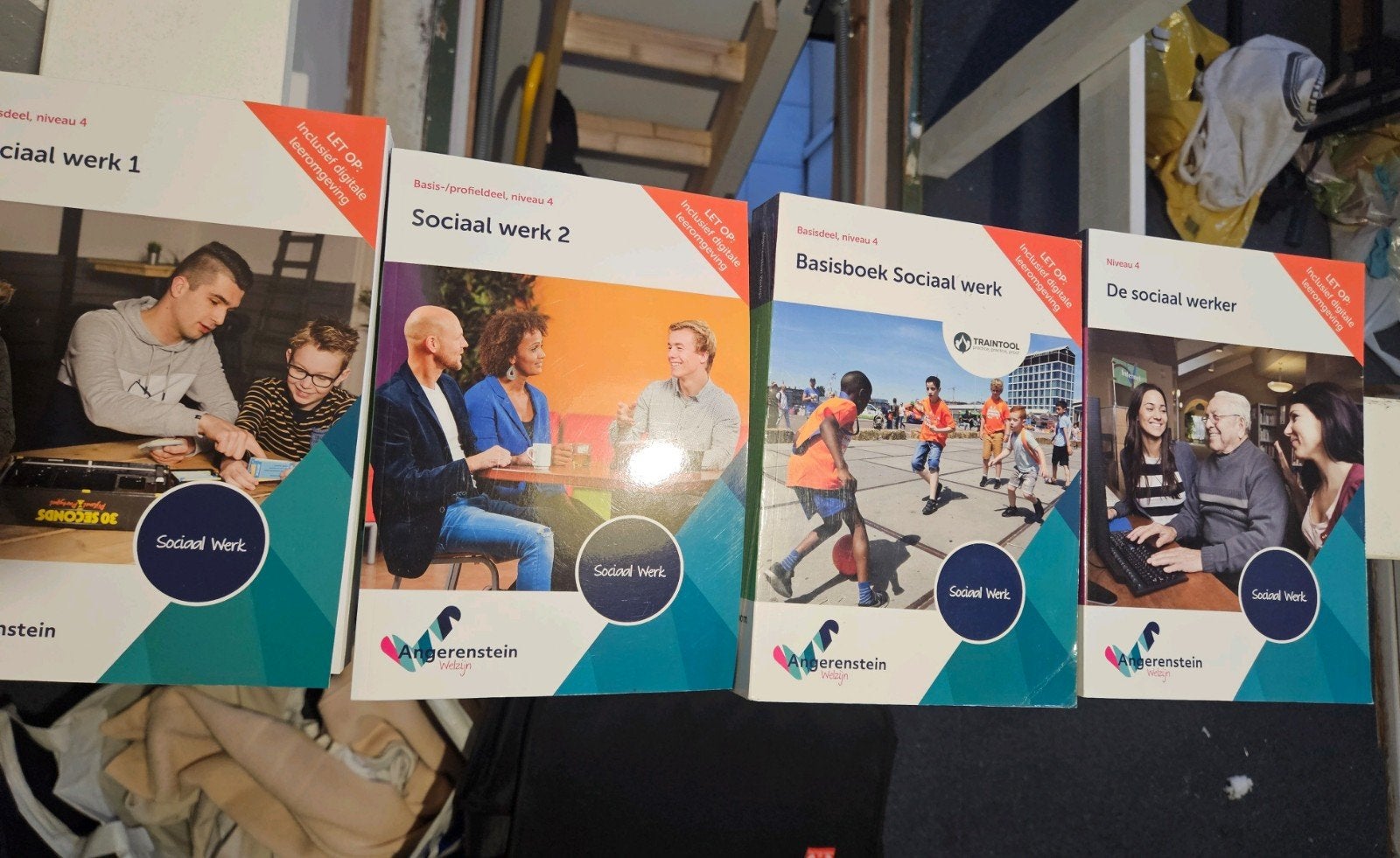 Social Work Schoolboeken - Angerenstein Welzijn Niveau 4, Boeken, Schoolboeken, Ophalen, Zo goed als nieuw, Overige niveaus, Nederlands