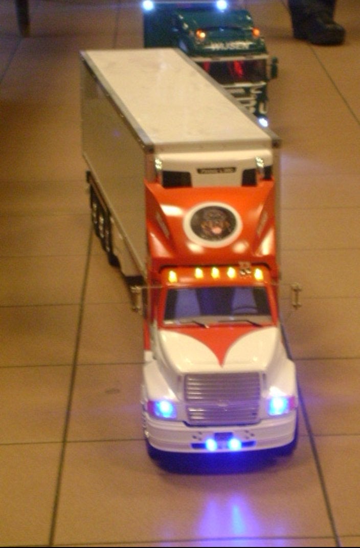 Tamiya Ford Aeromax RC Truck met Trailer - Complete Set, Gebruikt, Schaal 1:14, Auto onroad, RTR (Ready to Run)