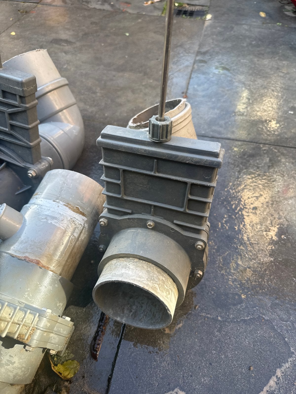 Gebruikte PVC afvoerbuizen en schuifafsluiter, Afvoer, Gebruikt, Pvc, Ophalen of Verzenden