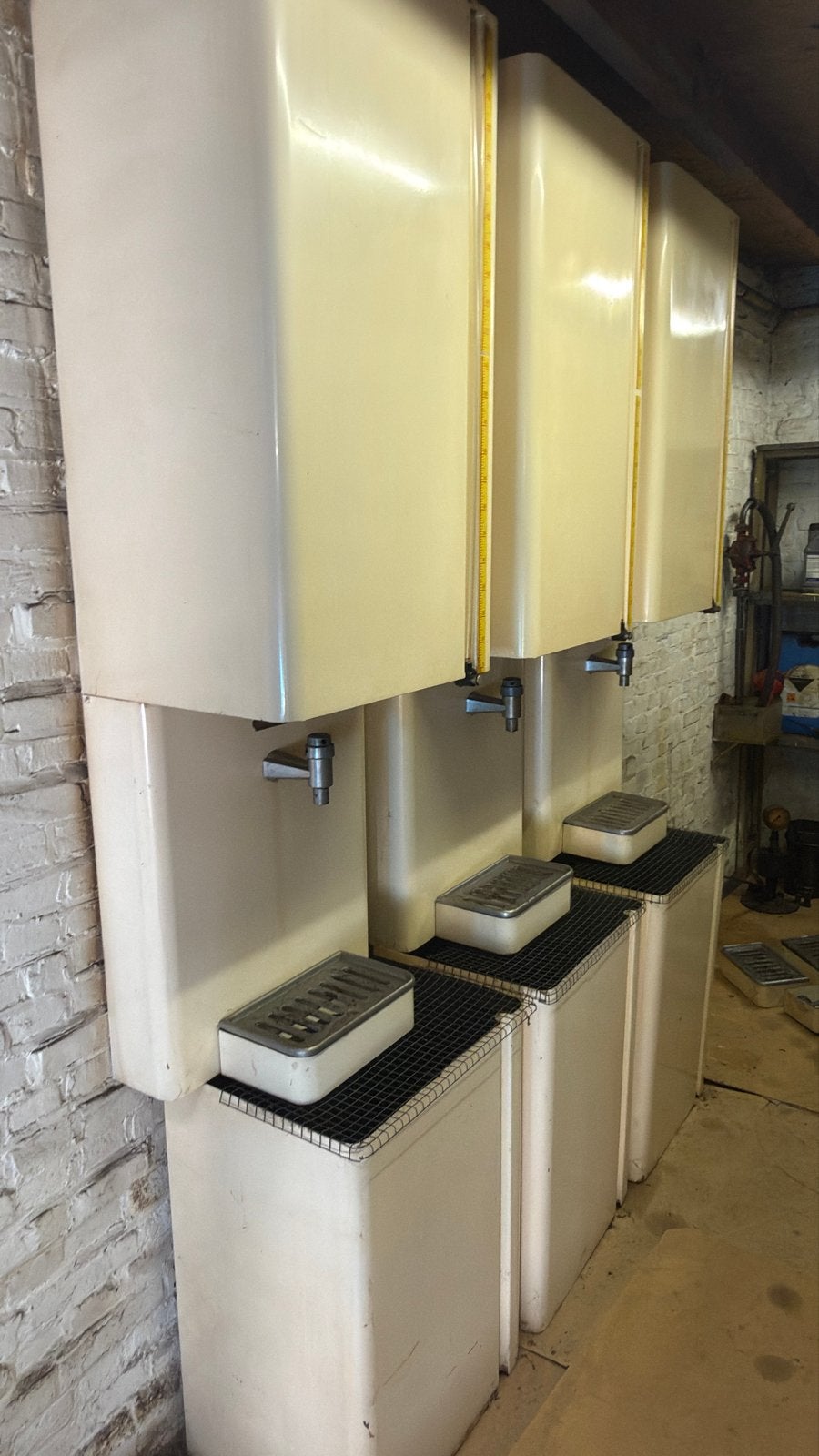 3x Vintage Industriële Olie wand tap olie bar, Ophalen