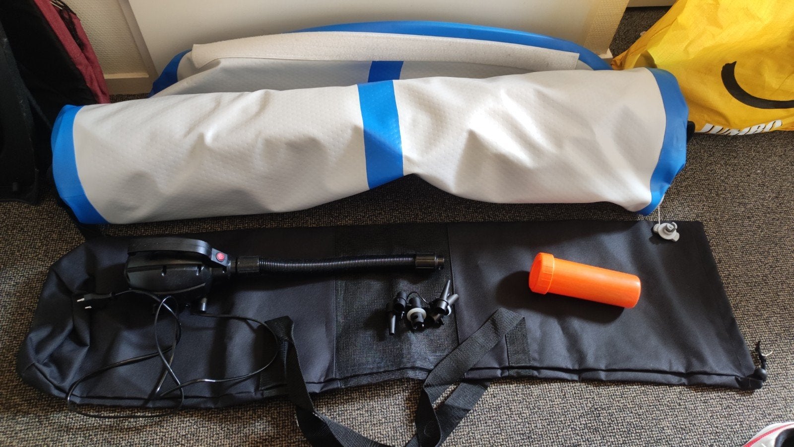 Airtrack, 3mx1m, zgan, perfect voor in het water!, Sport en Fitness, Turnen, Kindermaat 122 t/m 140, Ophalen, Zo goed als nieuw
