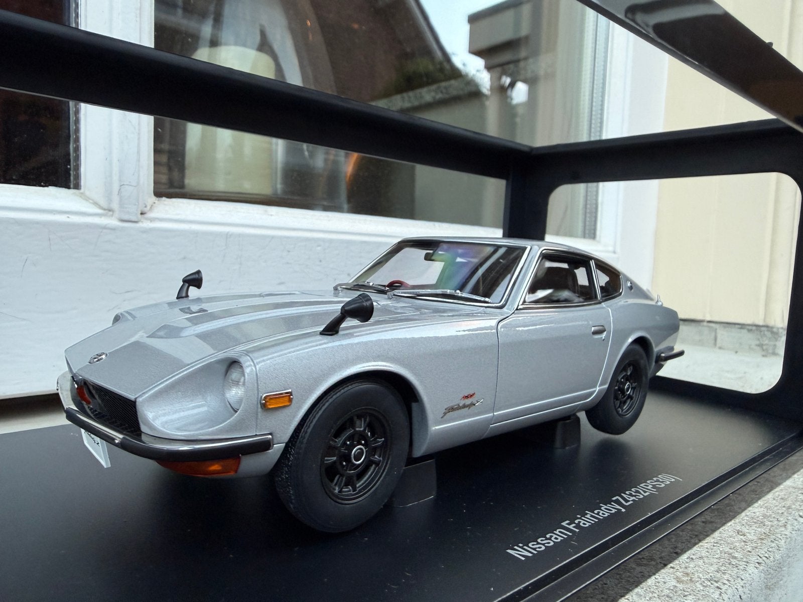 1:18 Datsun Nissan Fairlady Z432 zilver Autoart 77437, Auto, Autoart, Nieuw, Ophalen of Verzenden