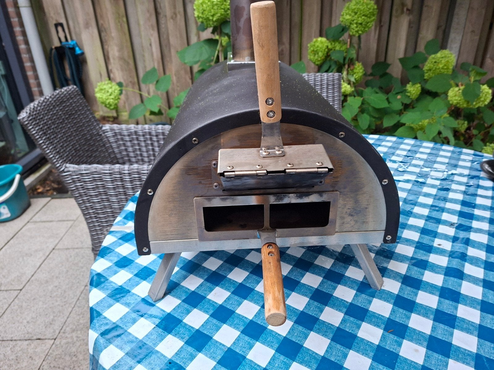 Pizzaoven voor buiten, werkt op houtpellets en met thermomet, Ophalen of Verzenden, Gebruikt