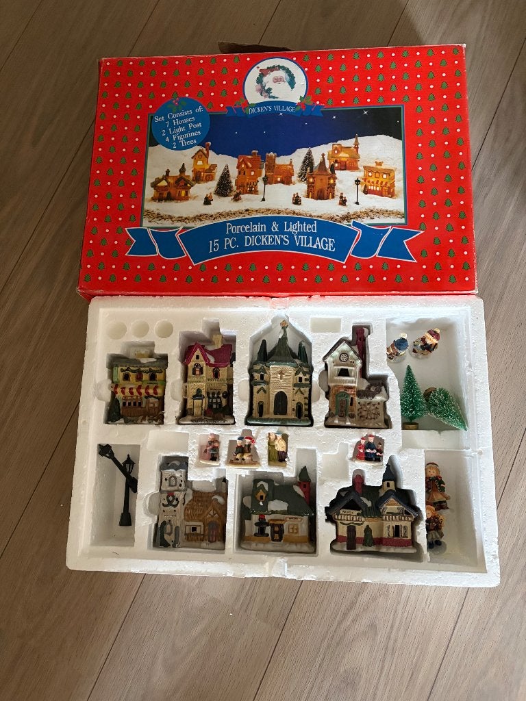 Te koop kerstdorp, Ophalen, Zo goed als nieuw