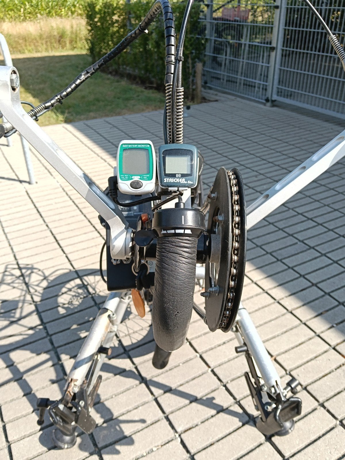 Stricker handbike met elektrische ondersteuning, Diversen, Rolstoelen, Ophalen, Gebruikt, Elektrische rolstoel