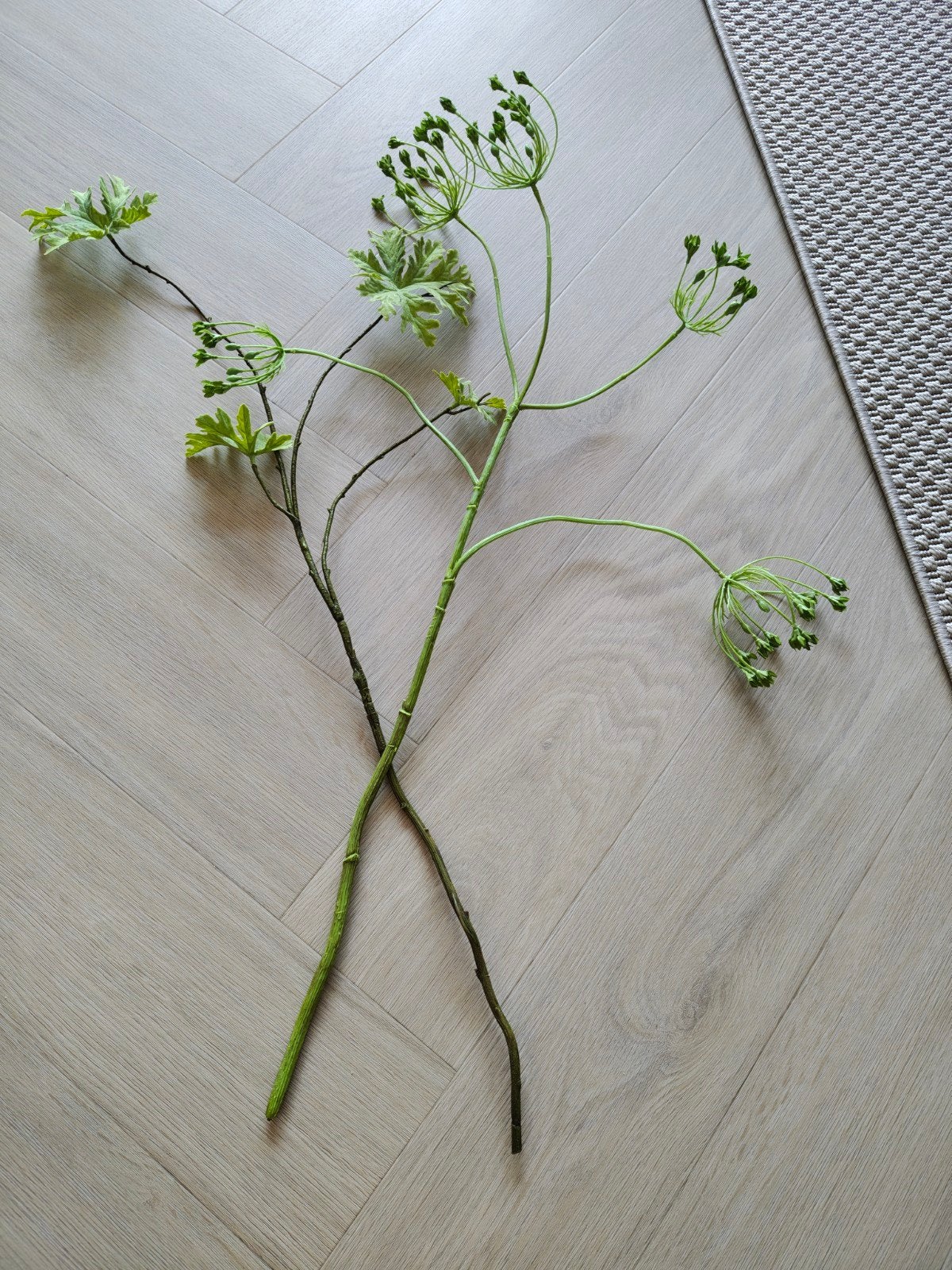 2 Groene kunst takken Silka., Huis en Inrichting, Ophalen, Zo goed als nieuw