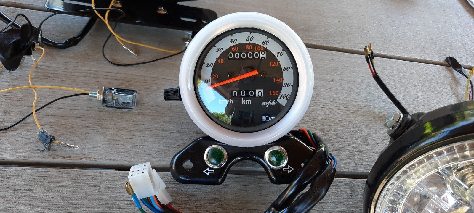 Caferacer onderdelen: snelheidsmeter, spiegels, verlichting, Ophalen of Verzenden, Nieuw