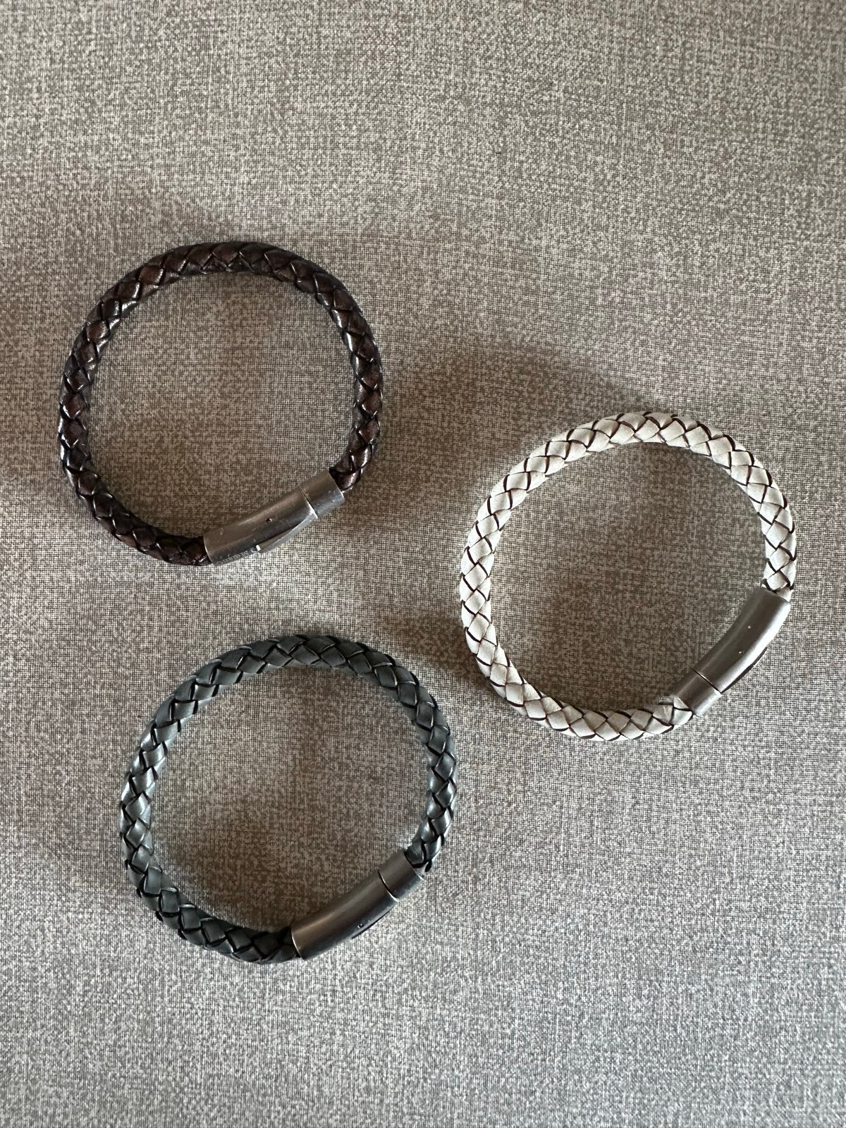 Set van 3 gevlochten leren Melano armbandjes, Ophalen of Verzenden, Zo goed als nieuw, Overige kleuren, Leer