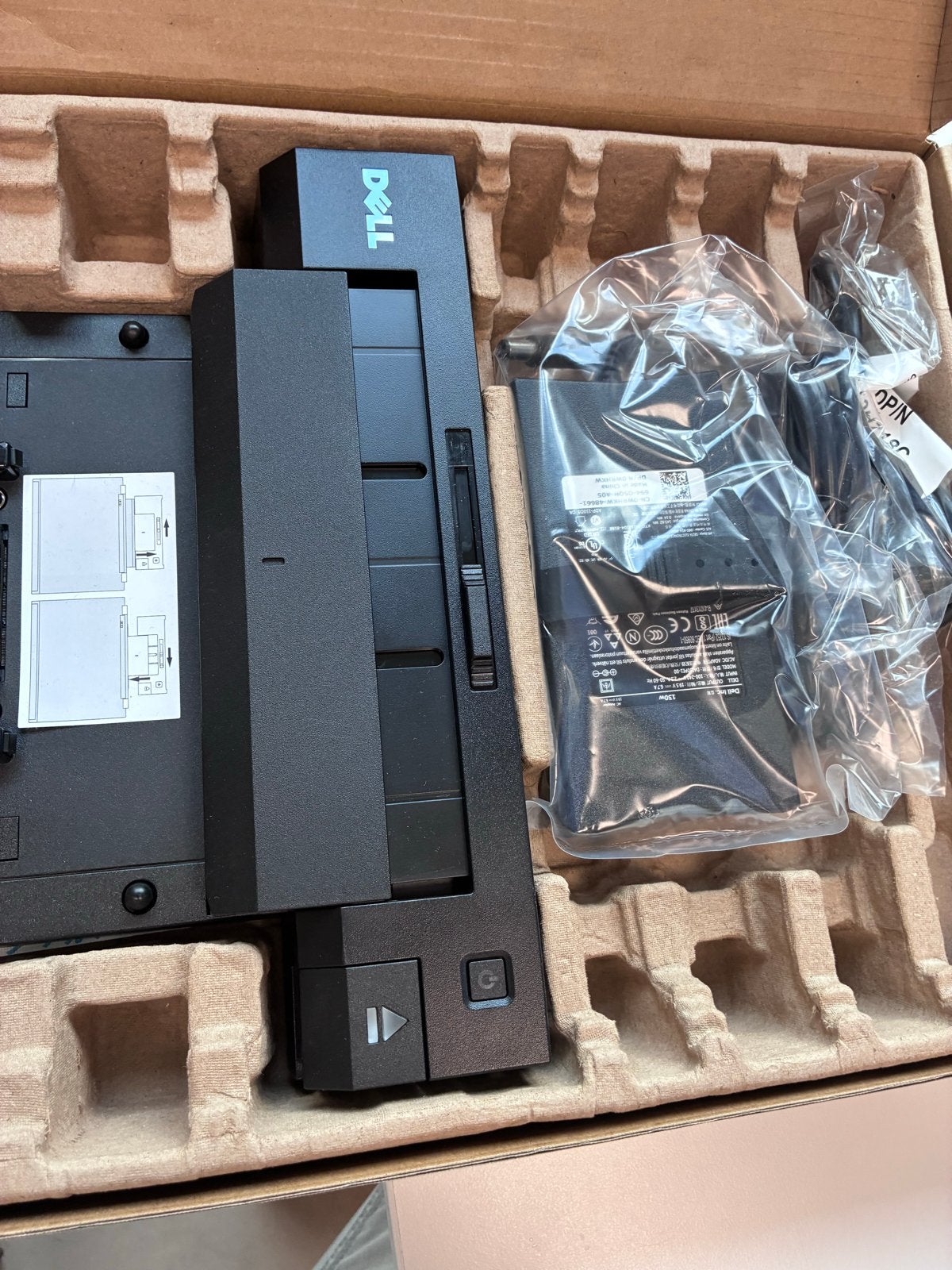 Dell Docking Station PR02X met 130W adapter, Computers en Software, Dockingstations, Ophalen of Verzenden, Nieuw, Docking station