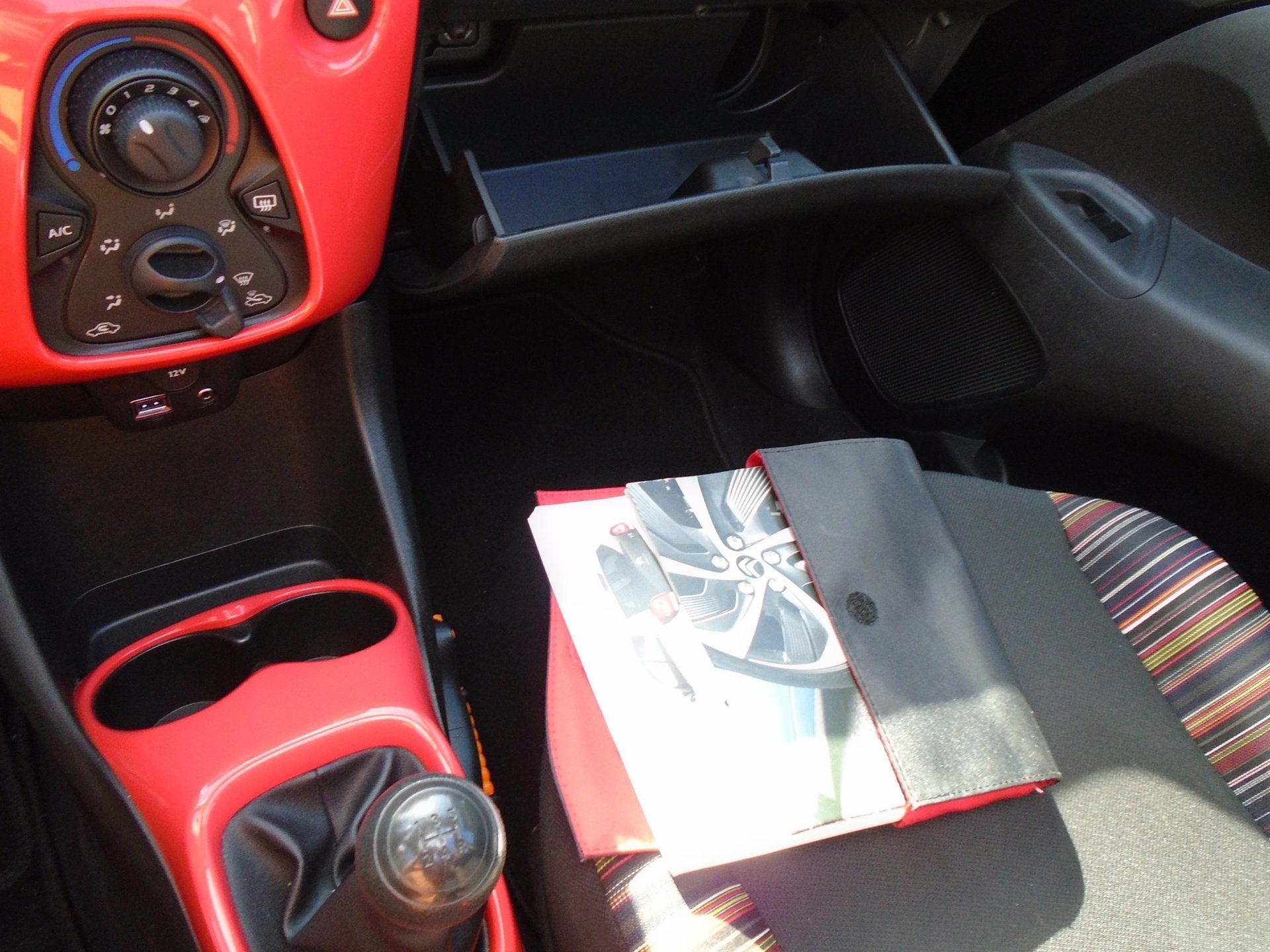 Foto 12 van Citroen C1 1.0 e-VTi Airscape Cool