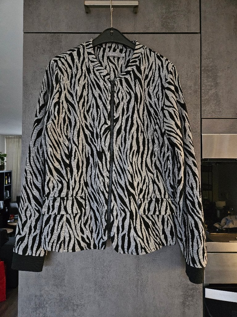 Jasje Geisha dierenprint grijs zwart maat XL, Geisha, Zwart, Maat 46/48 (XL) of groter, Ophalen of Verzenden