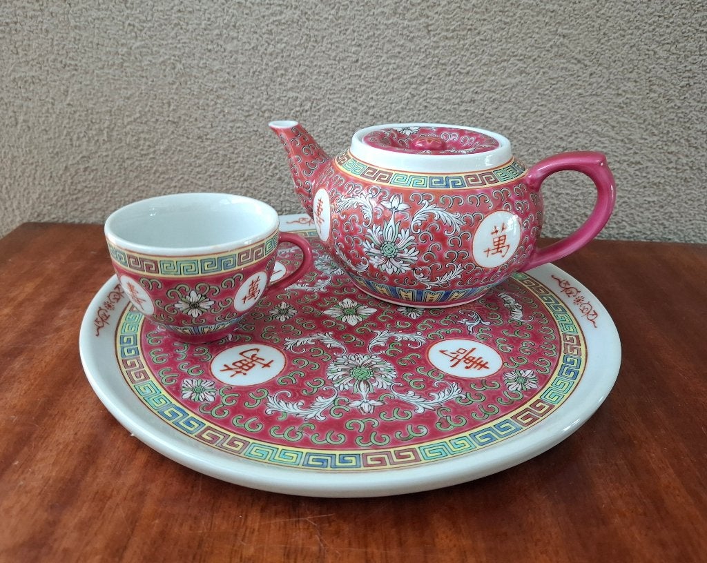 Roze Chinese theepot met 1 kopje en een grote onderschotel, Overige typen, Ophalen of Verzenden, Zo goed als nieuw, Overige stijlen