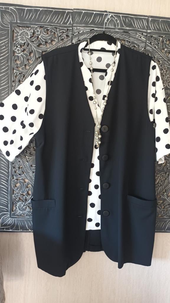 Prachtig zwart gilet met knoopsluiting - Maat 42/44, Zwart, Maat 42/44 (L), Firstlady, Ophalen of Verzenden