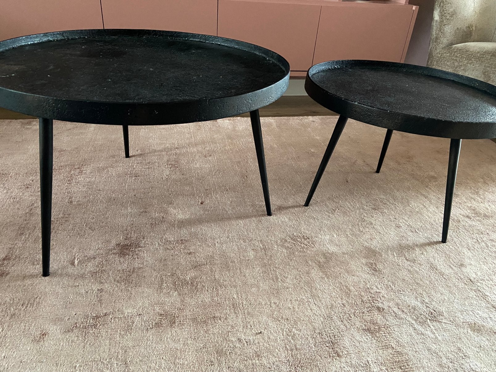 2 Salontafels / bijzettafels, 45 tot 60 cm, Gebruikt, Rond, Industrieel / Landelijk