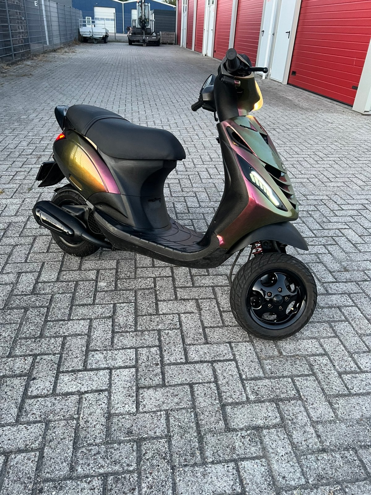 prachtige zip 125 cc brom, Ophalen of Verzenden, Zo goed als nieuw, Benzine