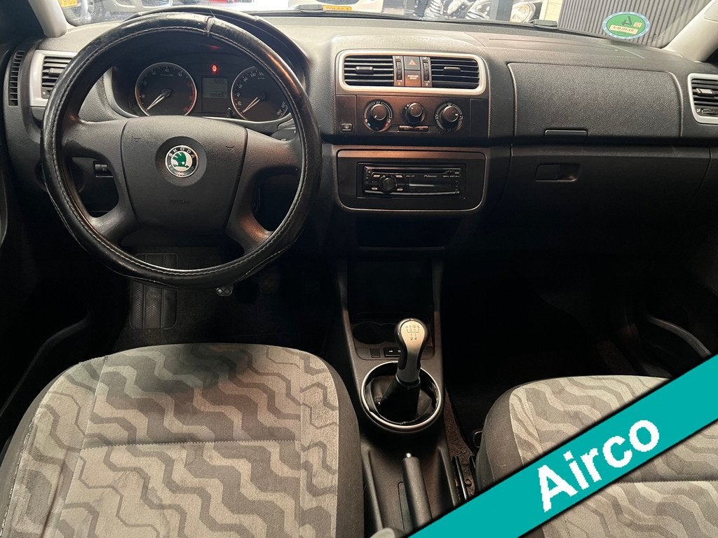 Skoda Fabia 1.4-16V Ambiente 2e eigenaar - NAP - Distr Verva, Voorwielaandrijving, 4 cilinders, Blauw, Origineel Nederlands