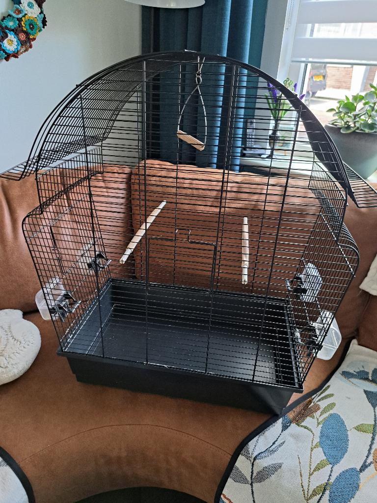 Vogelkooi in goede staat, Dieren en Toebehoren, Vogels | Hokken en Kooien, Ophalen, Gebruikt, Metaal, Vogelkooi