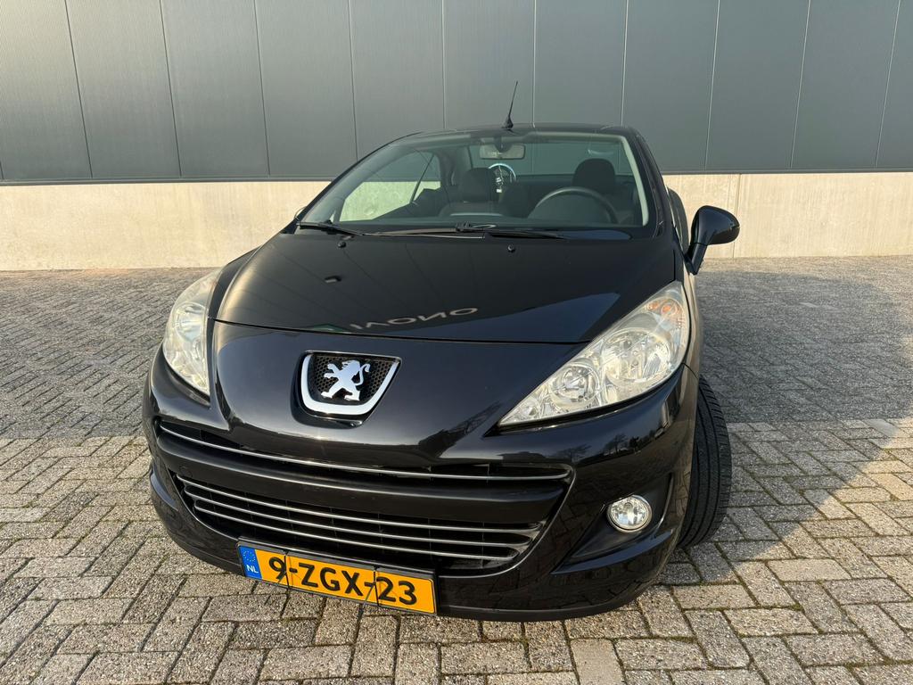 Peugeot 207cc 1.6 VTI 2011 Zwart, Auto's, Peugeot, Bedrijf, Benzine, Cabriolet, Geïmporteerd, Zwart, Ophalen