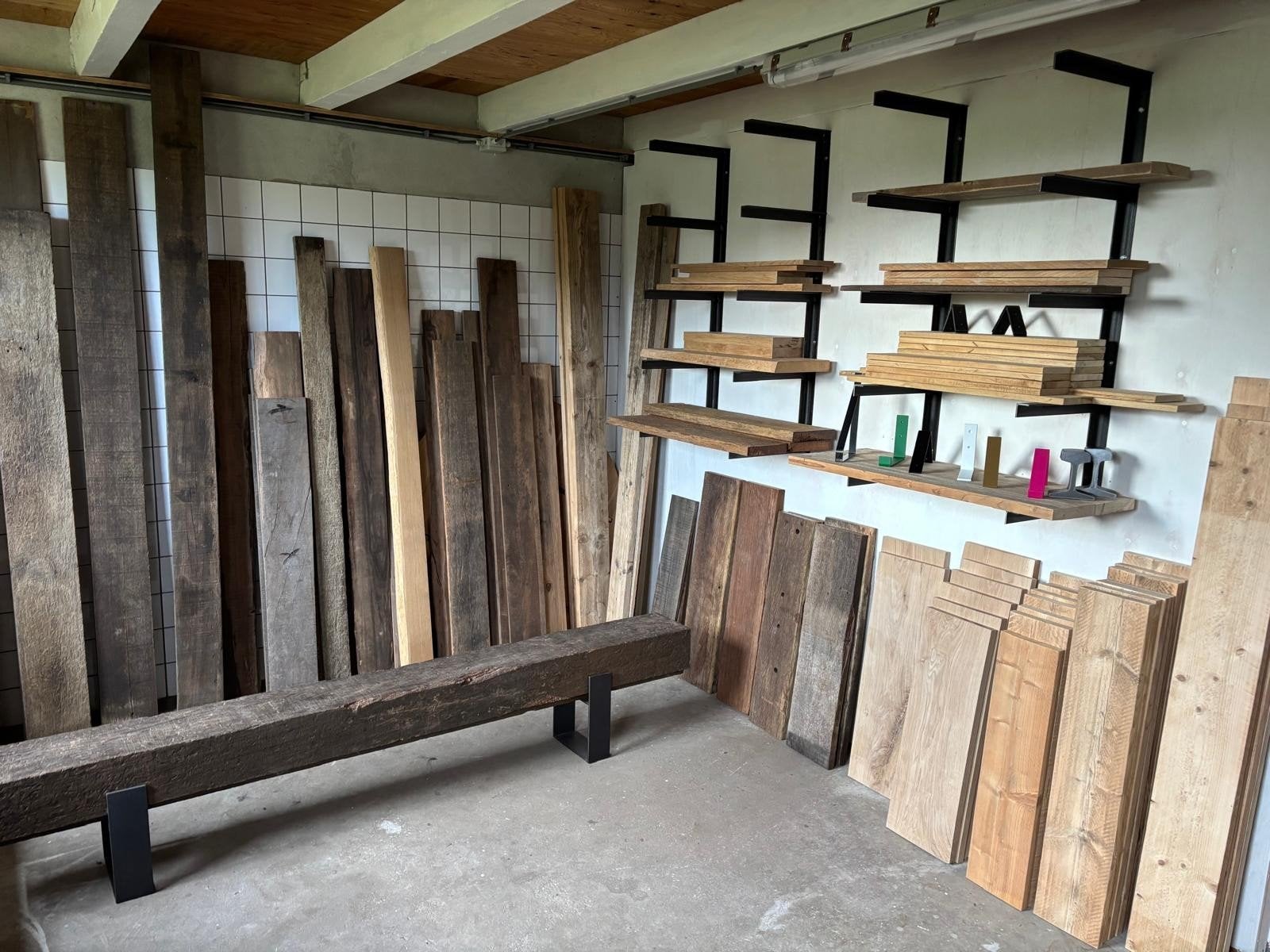 Stoere wandplanken van gebruikt hout + metalen dragers, Ophalen, Nieuw