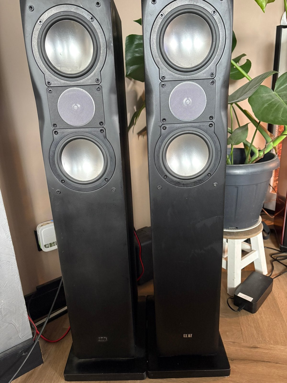 Gave Elac luidsprekers, Audio, Tv en Foto, Luidsprekers, Stereo speakers, Gebruikt, 60 tot 120 watt, Ophalen