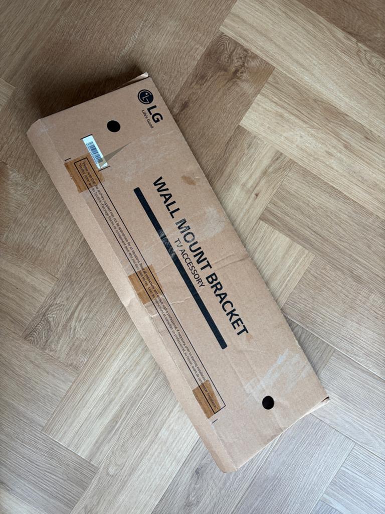 LG TV Muurbeugel / wall mount bracket, Ophalen, Zo goed als nieuw