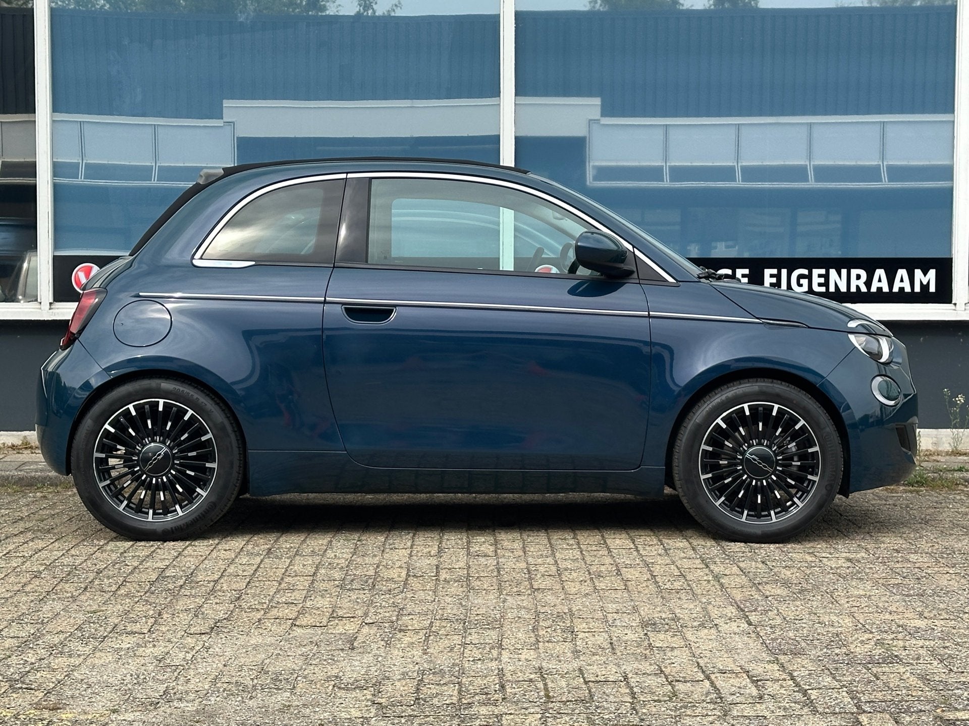 Fiat 500 C Icon 42 kWh/CAM/NAV/CLIMATE, Gebruikt, 118 pk, Cabriolet, 25 min